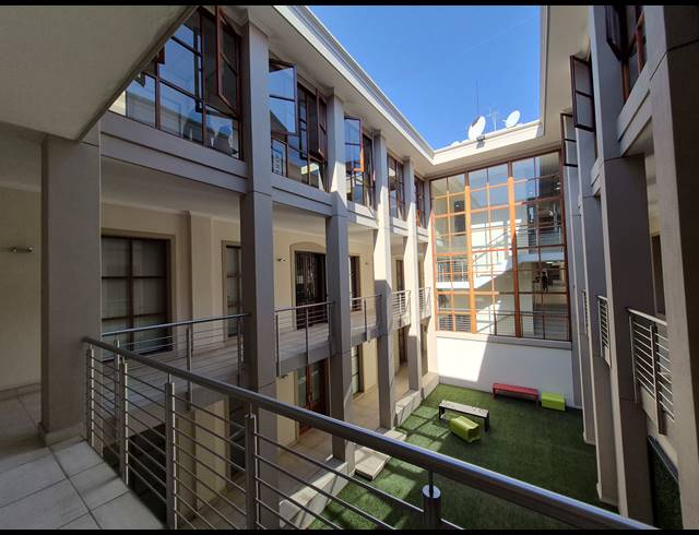 387M² OFFICE TO LET IN SANDTON CENTRAL